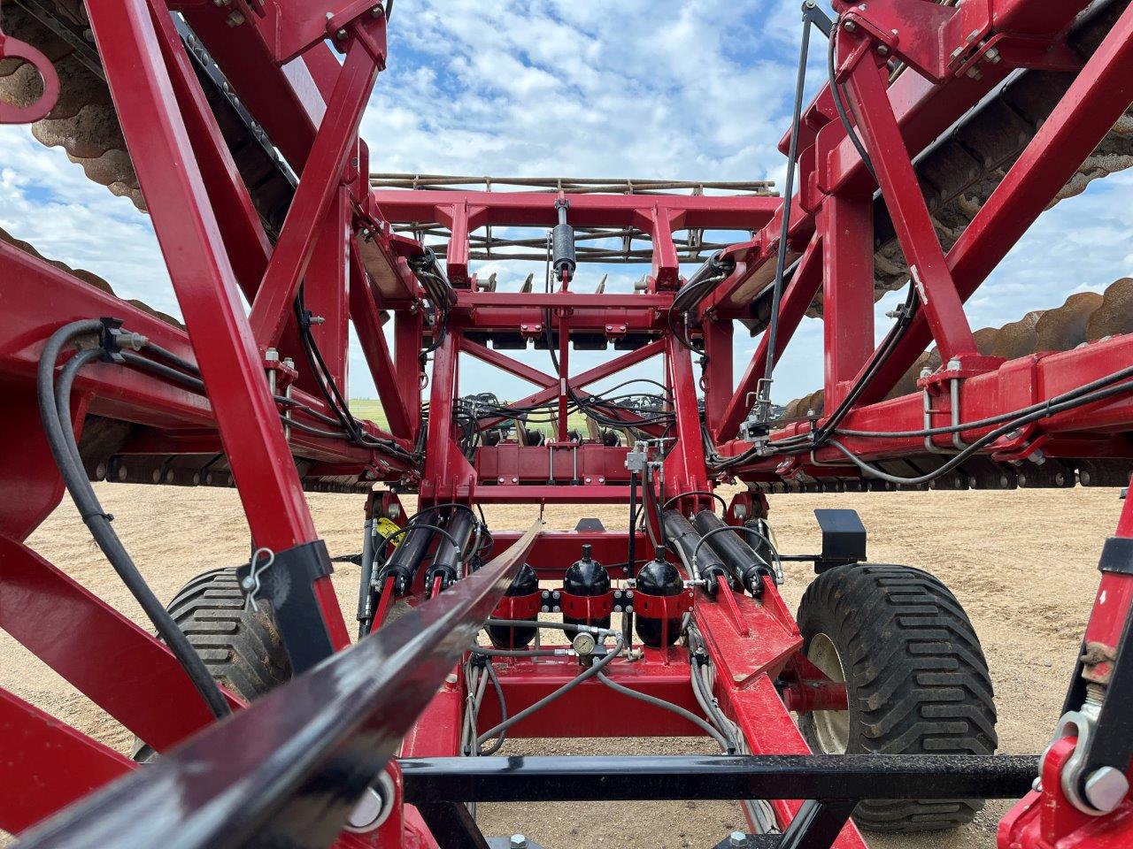 2020 Salford Halo - HSD - 40' Vertical Tillage