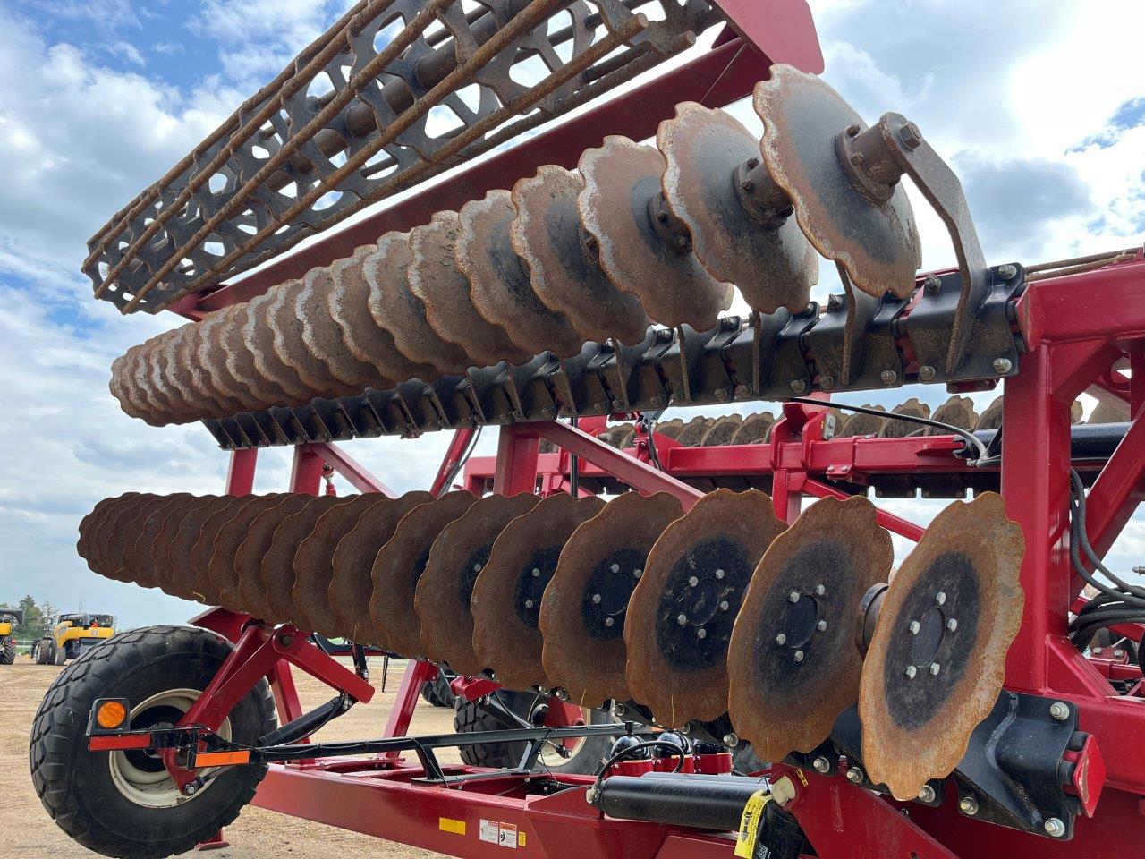 2020 Salford Halo - HSD - 40' Vertical Tillage