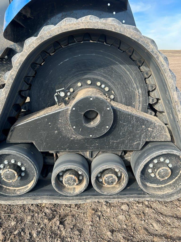 2017 New Holland T9.645 SmartTrax Tractor