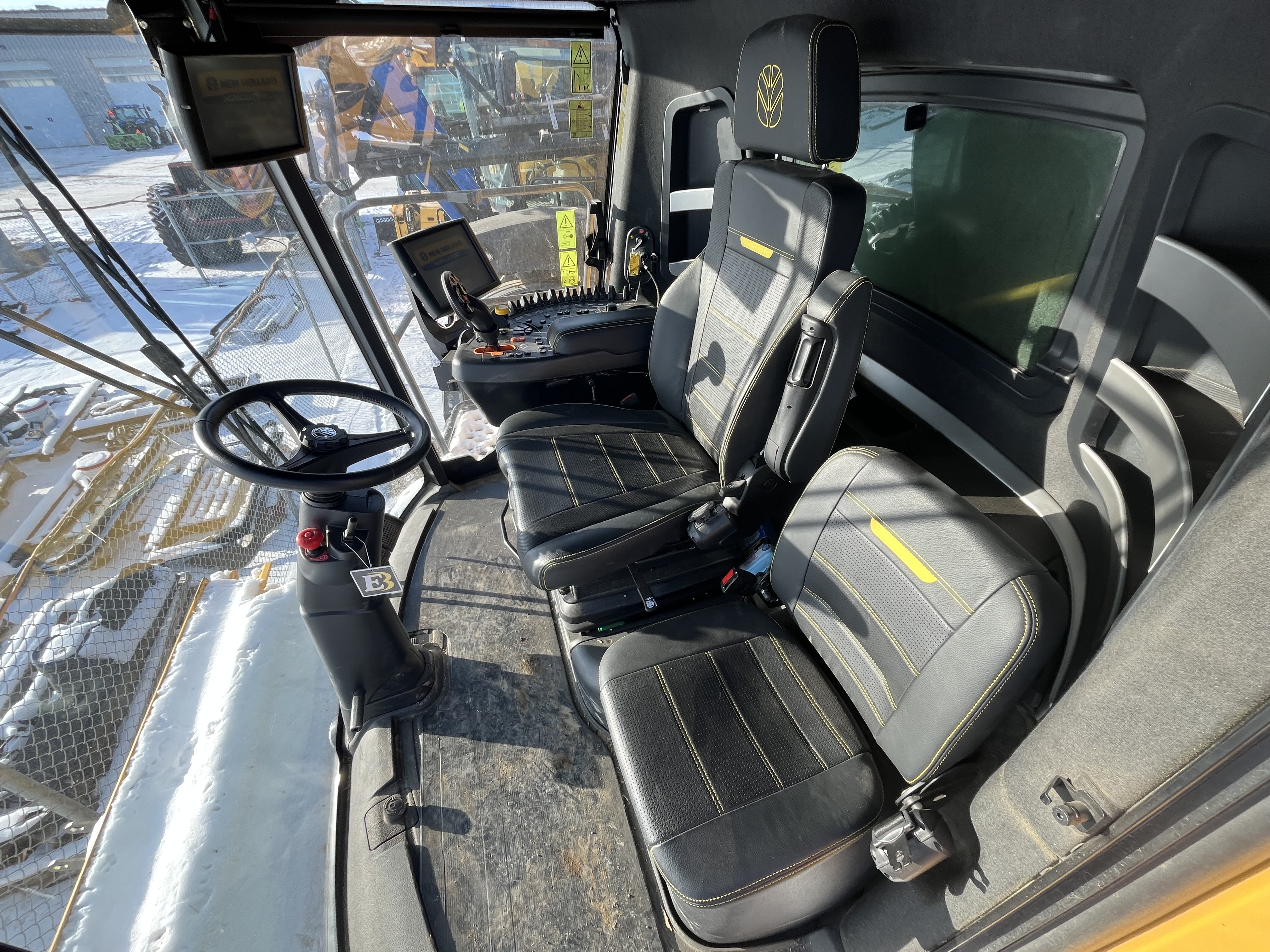 2024 New Holland CR8.90 Combine