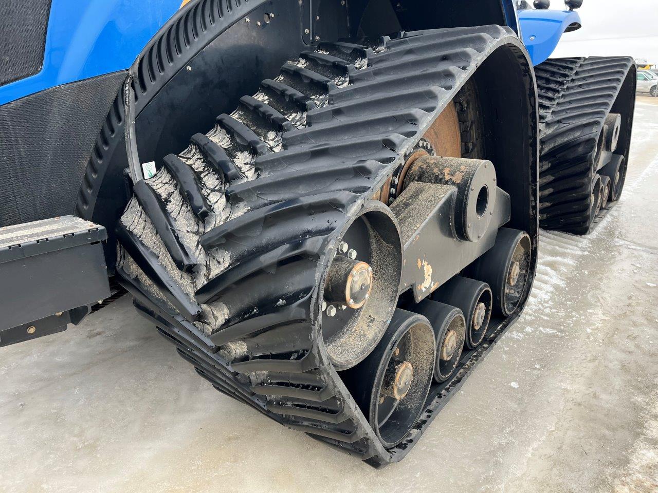 2015 New Holland T9.700 SmartTrax Tractor