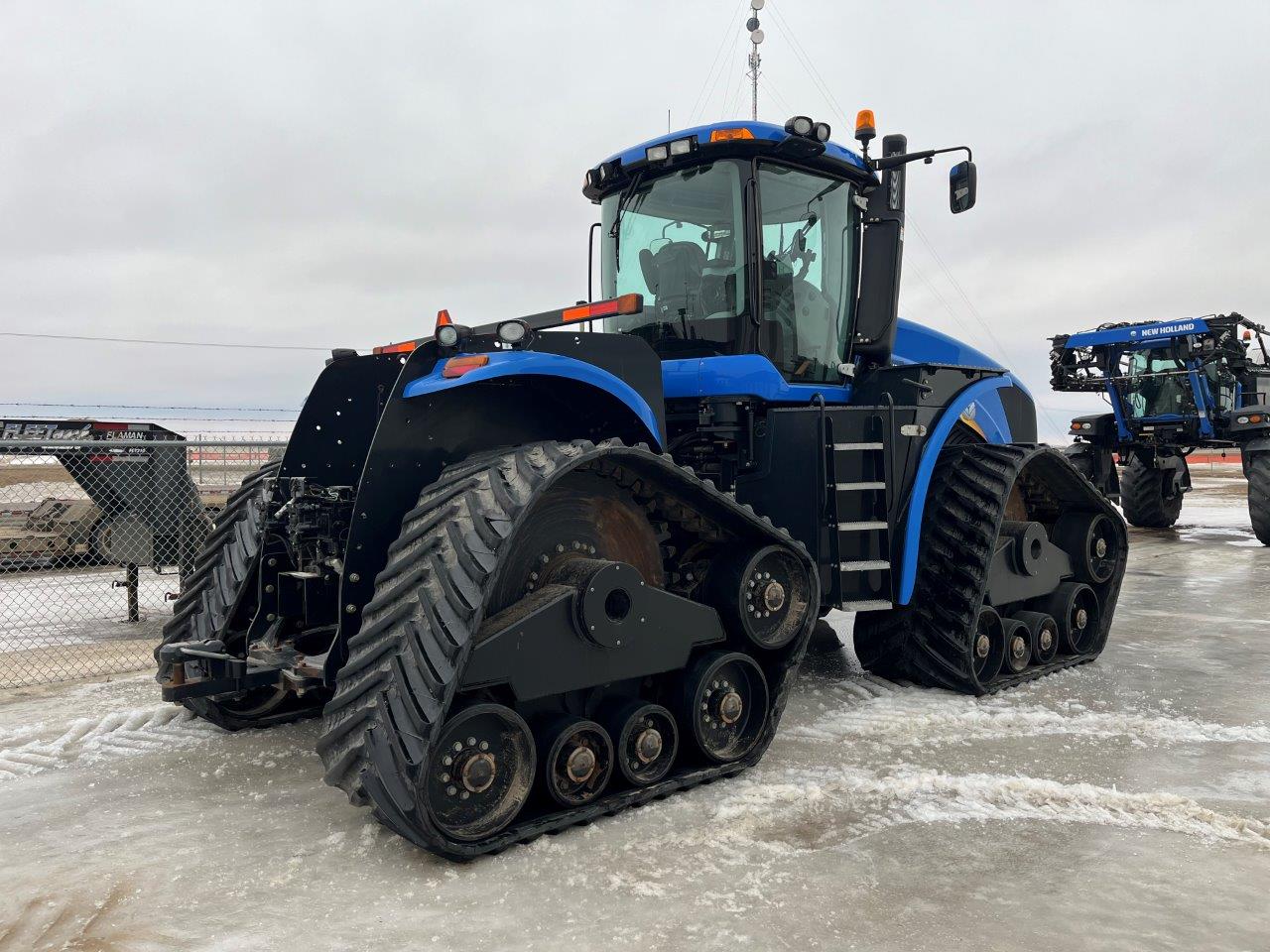 2015 New Holland T9.700 SmartTrax Tractor