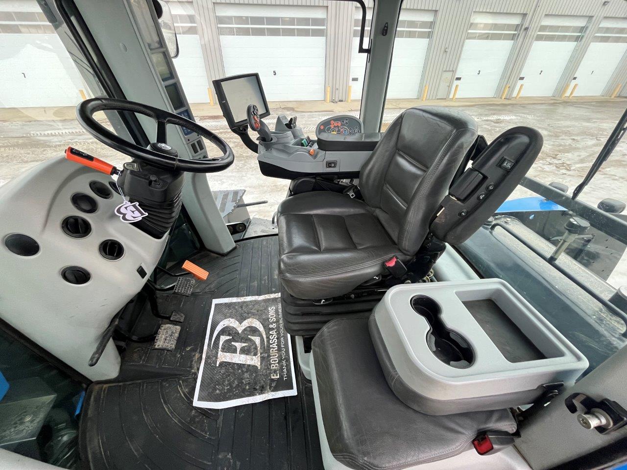 2015 New Holland T9.700 SmartTrax Tractor