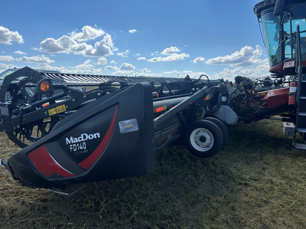 2018 MacDon FD140 DK CNH-21 w/ AWS Air Reel Header Draper Flex