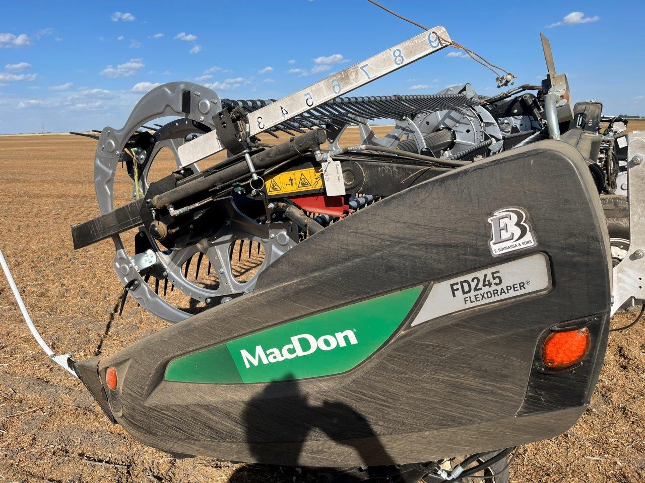 2023 MacDon FD245 JD-21 Header Draper Flex