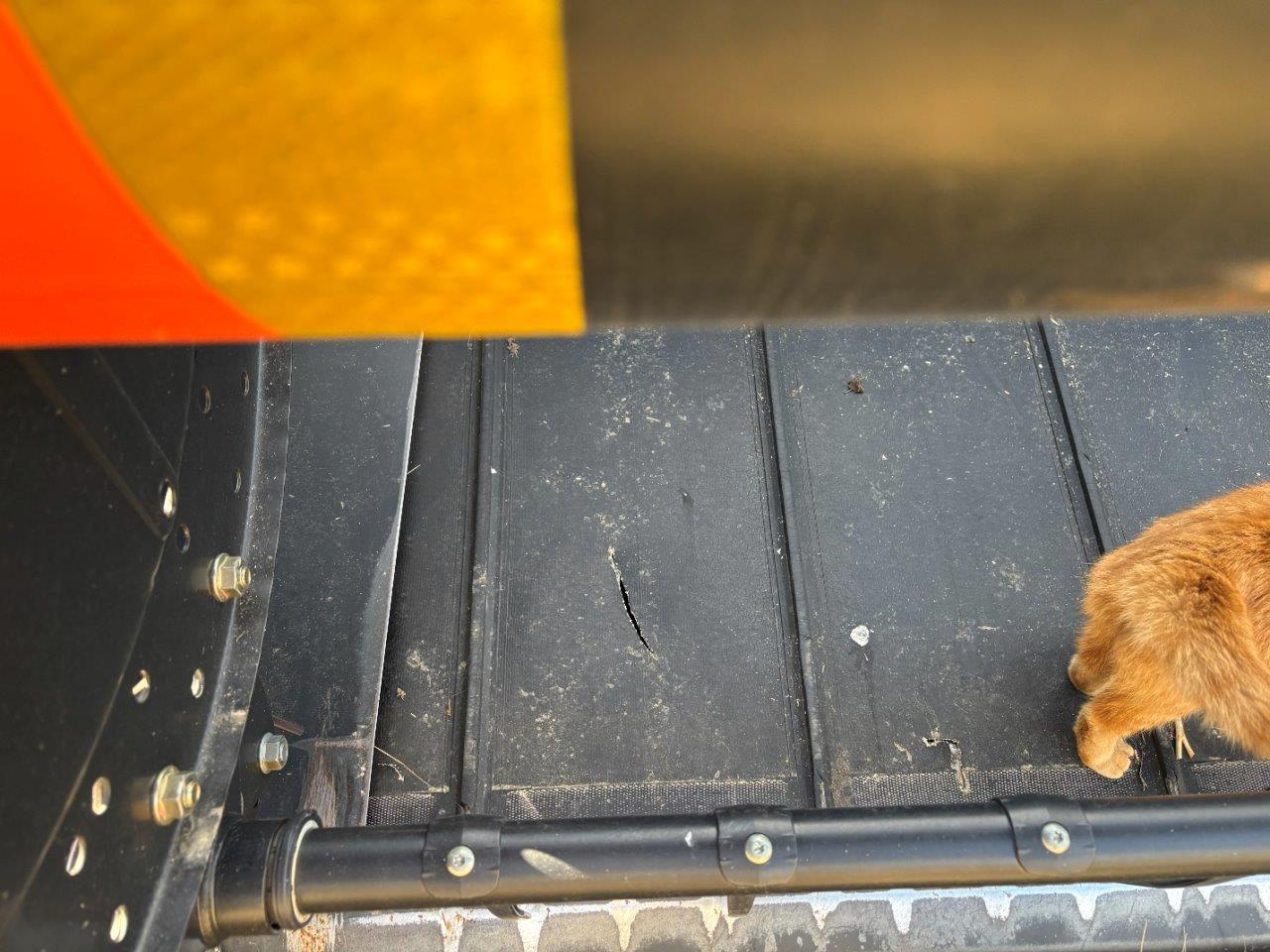 2010 Case IH 2142-35 SK JD-21 Header Draper