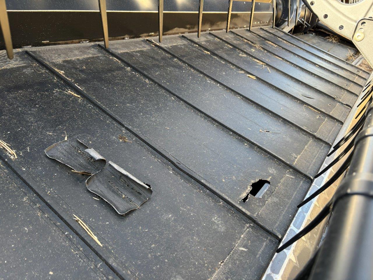 2010 Case IH 2142-35 SK JD-21 Header Draper