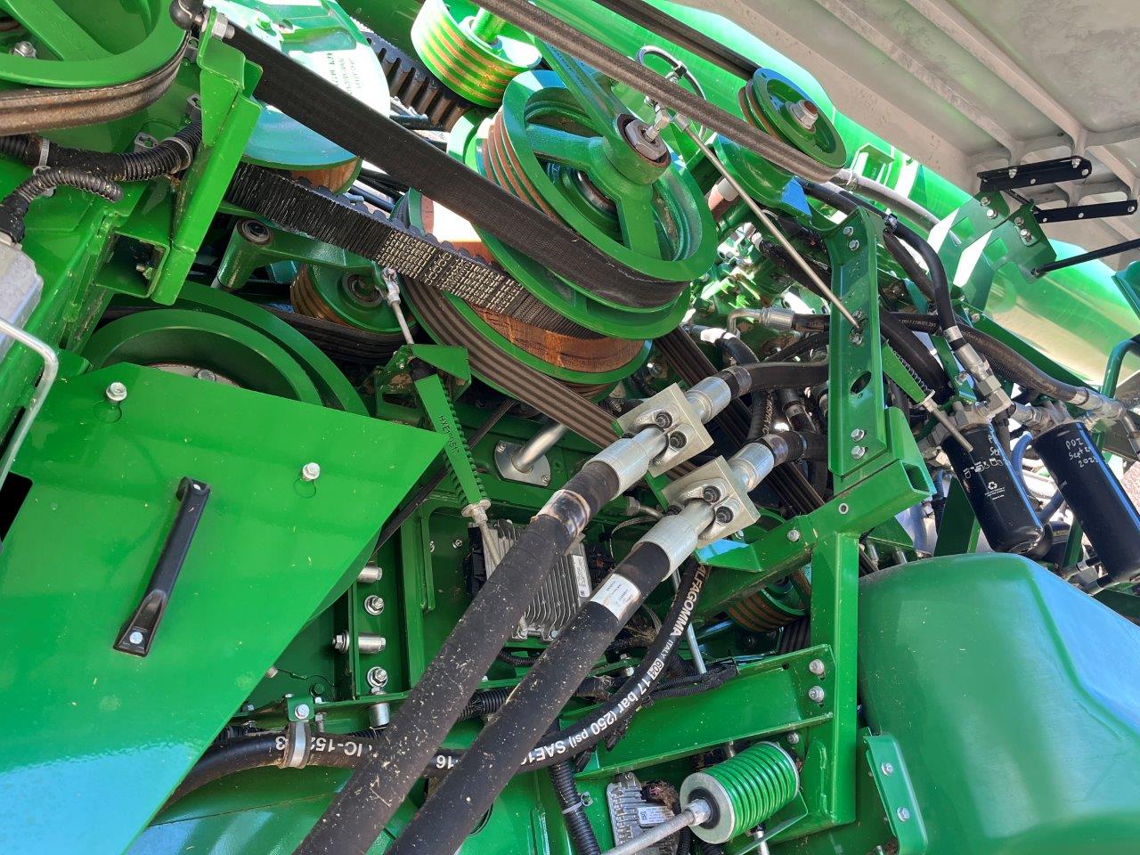 2023 John Deere X9 1000 Combine