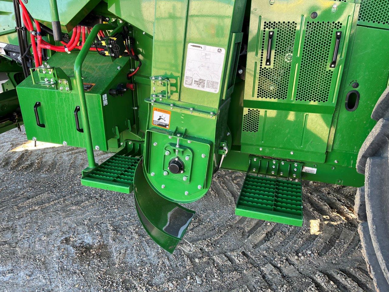 2023 John Deere X9 1000 Combine