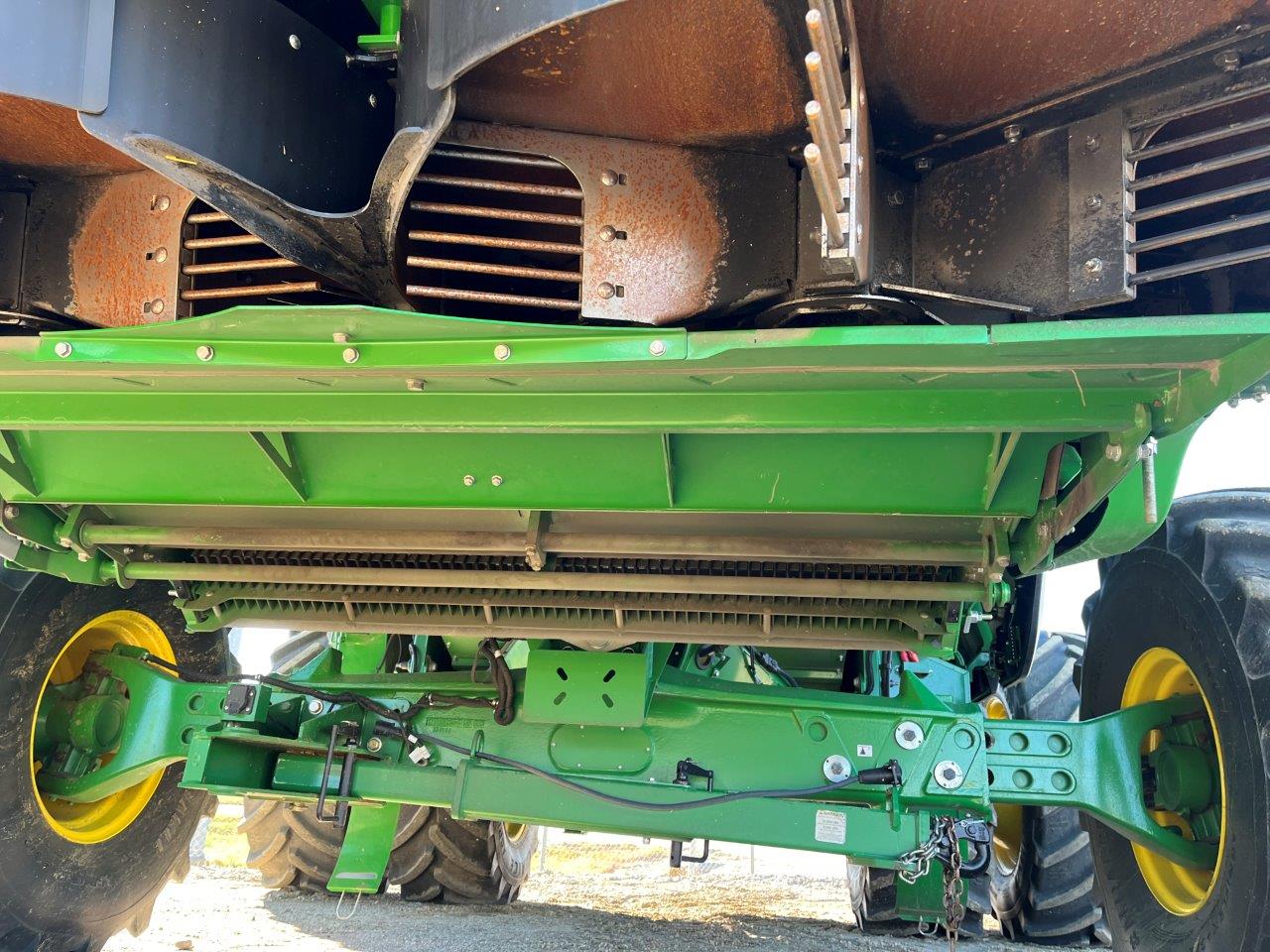 2023 John Deere X9 1000 Combine