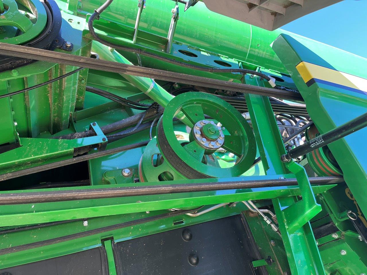 2023 John Deere X9 1000 Combine