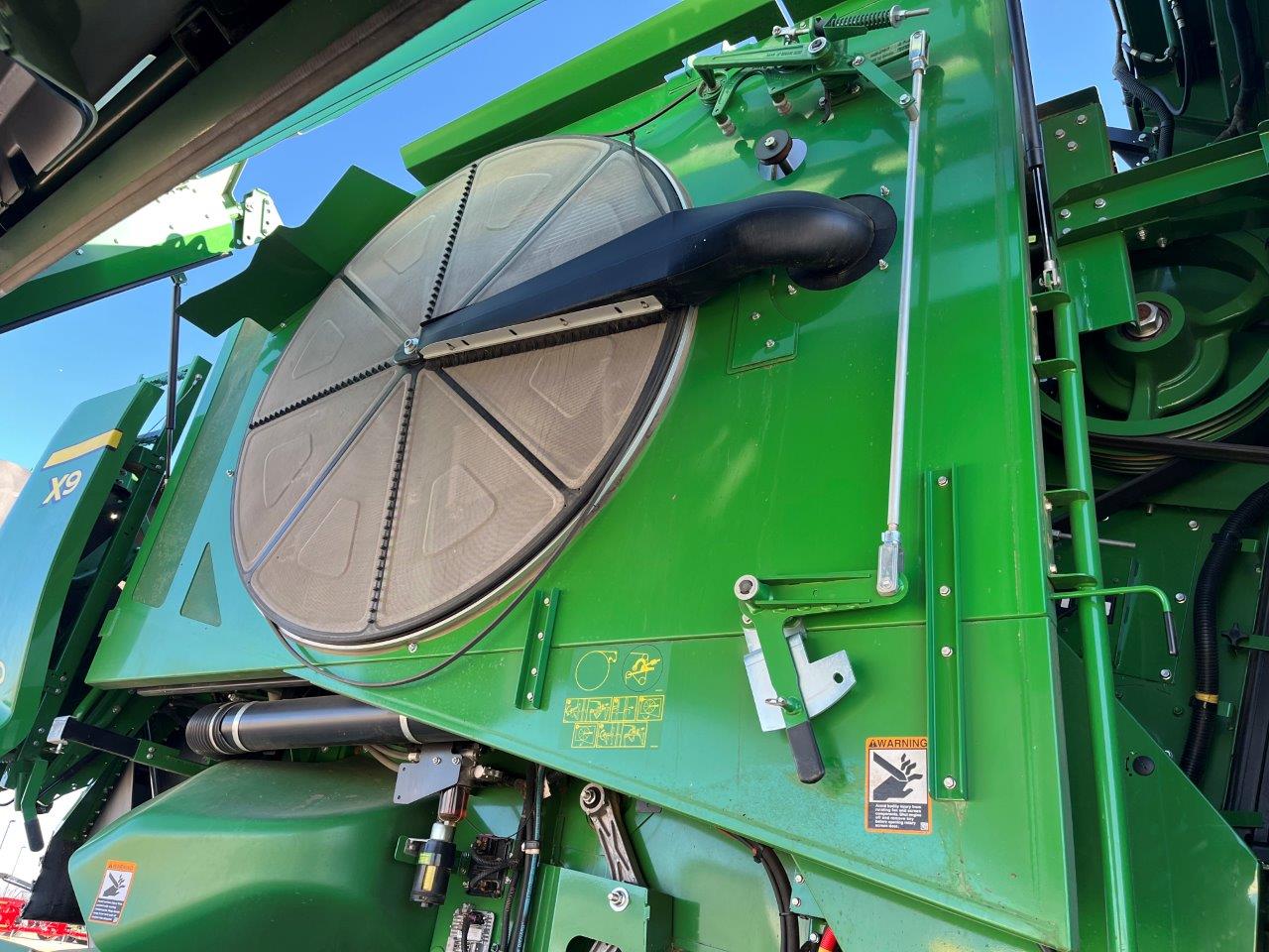 2023 John Deere X9 1000 Combine