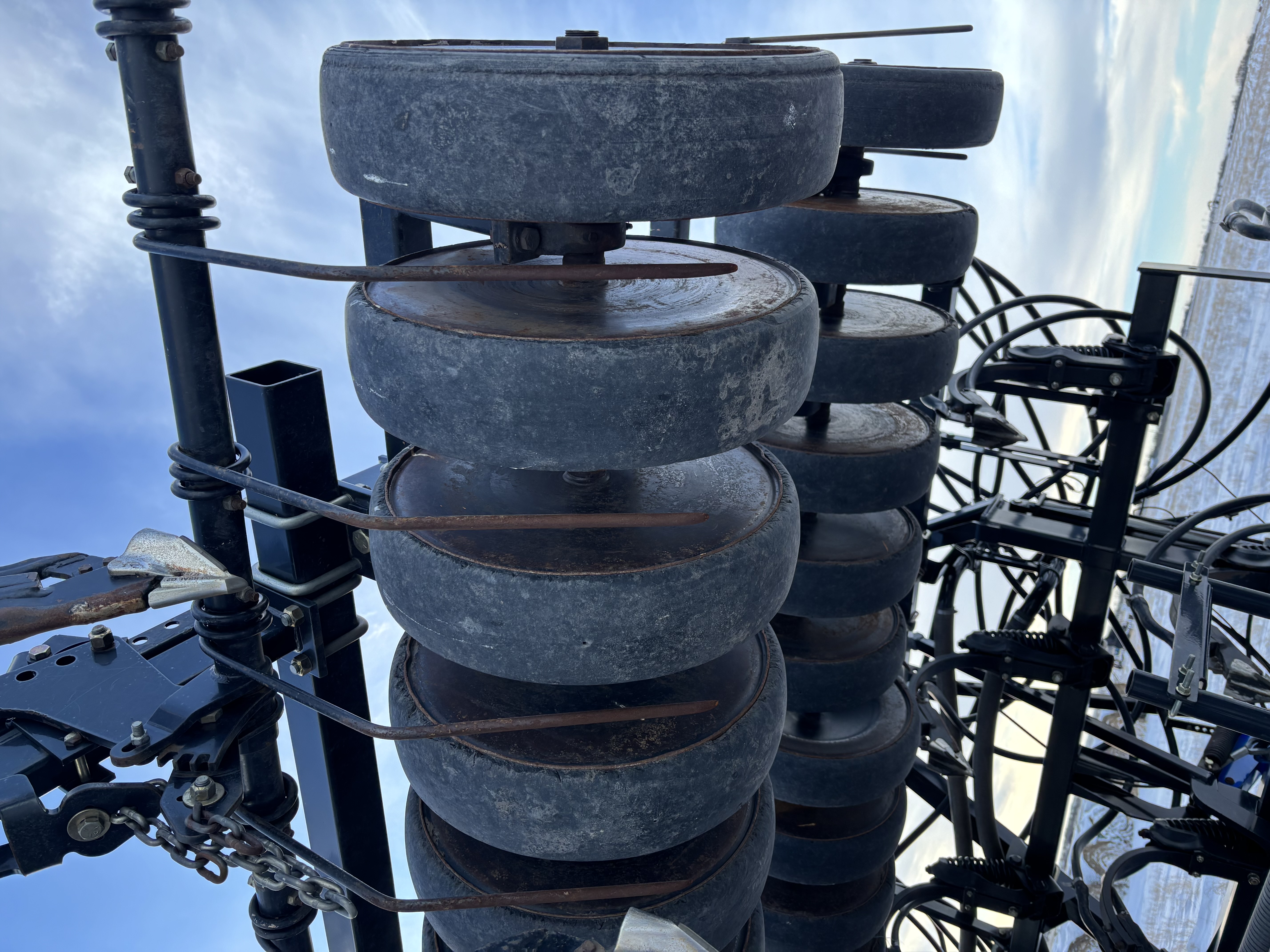 2016 New Holland P2060 70'10" w/ P4580 Air Cart Air Drill