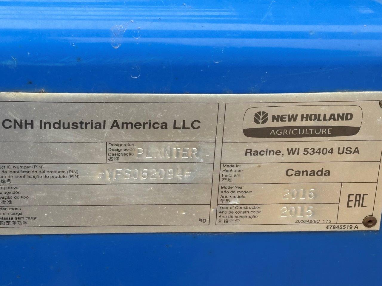 2016 New Holland P2060 70'10" w/ P4580 Air Cart Air Drill