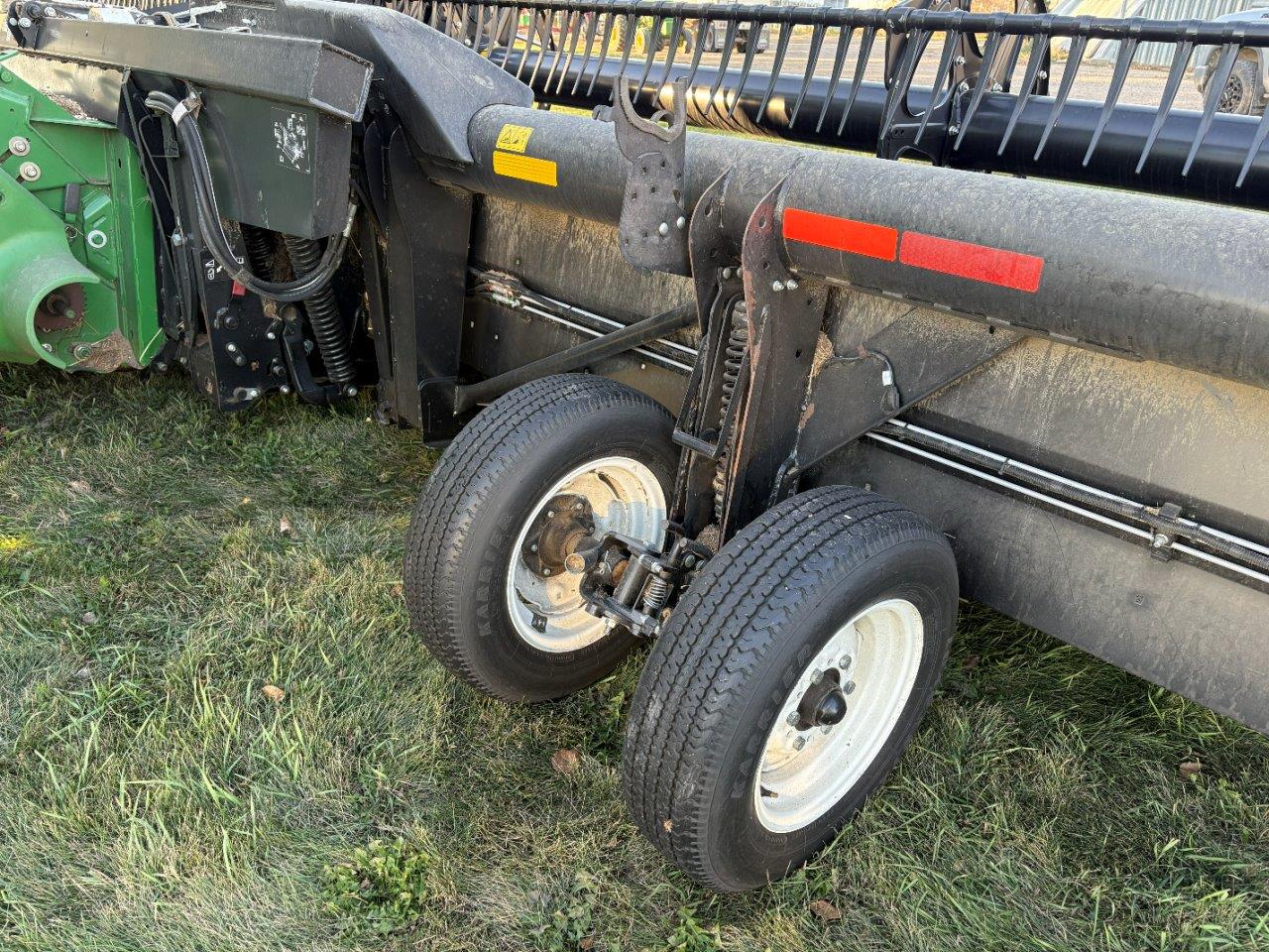 2020 MacDon FD135 SK JD-21 Header Draper Flex