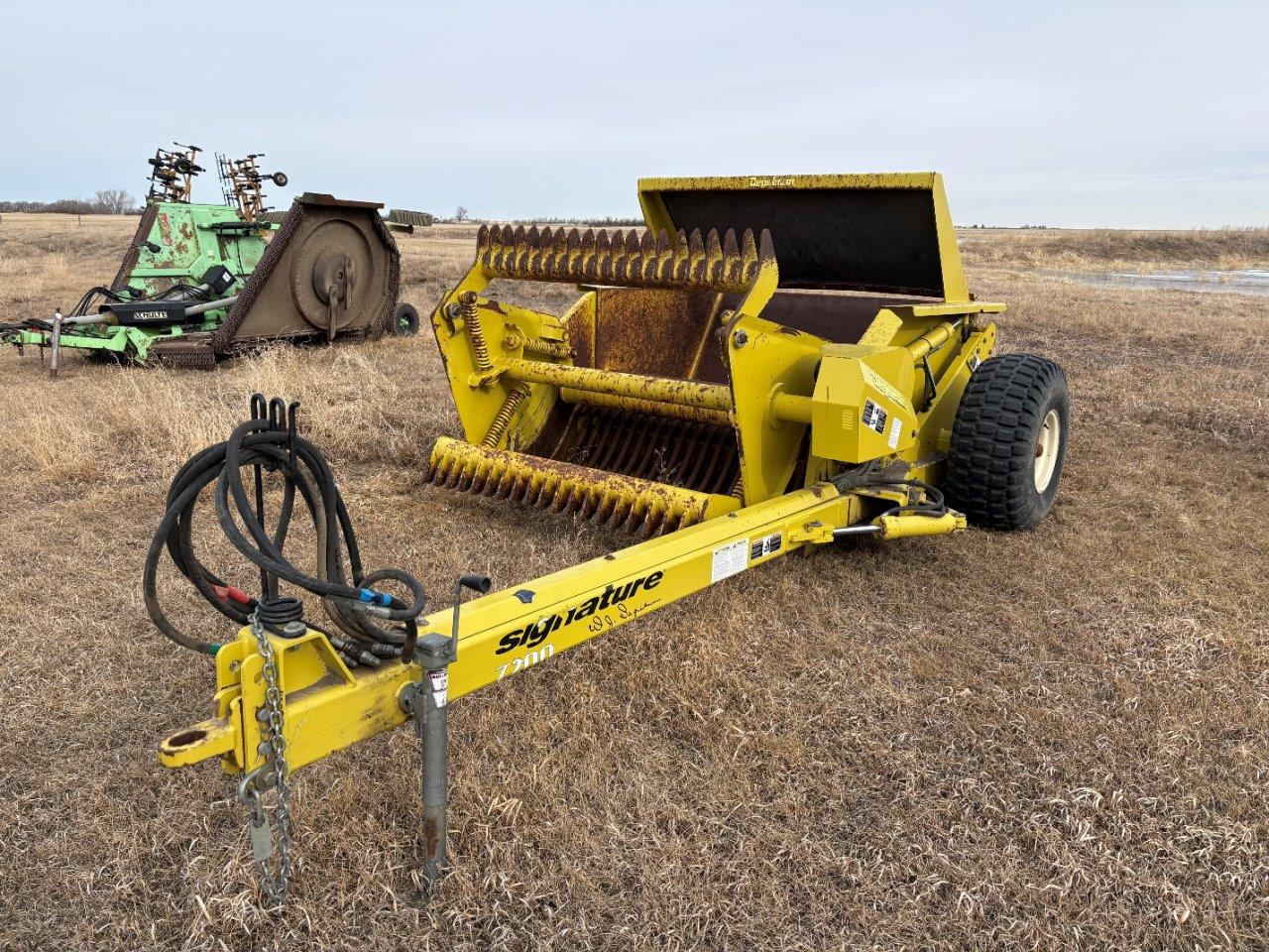 2010 Degelman RP7200 Rock Picker