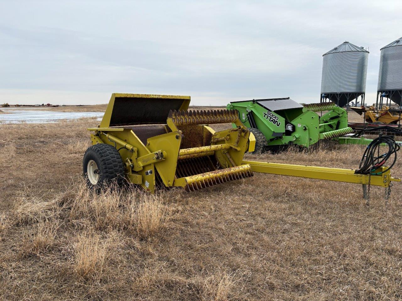 2010 Degelman RP7200 Rock Picker