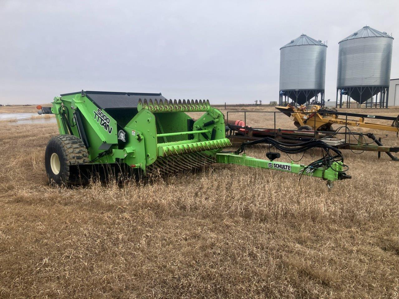 2018 Schulte Titan 5000 Rock Picker