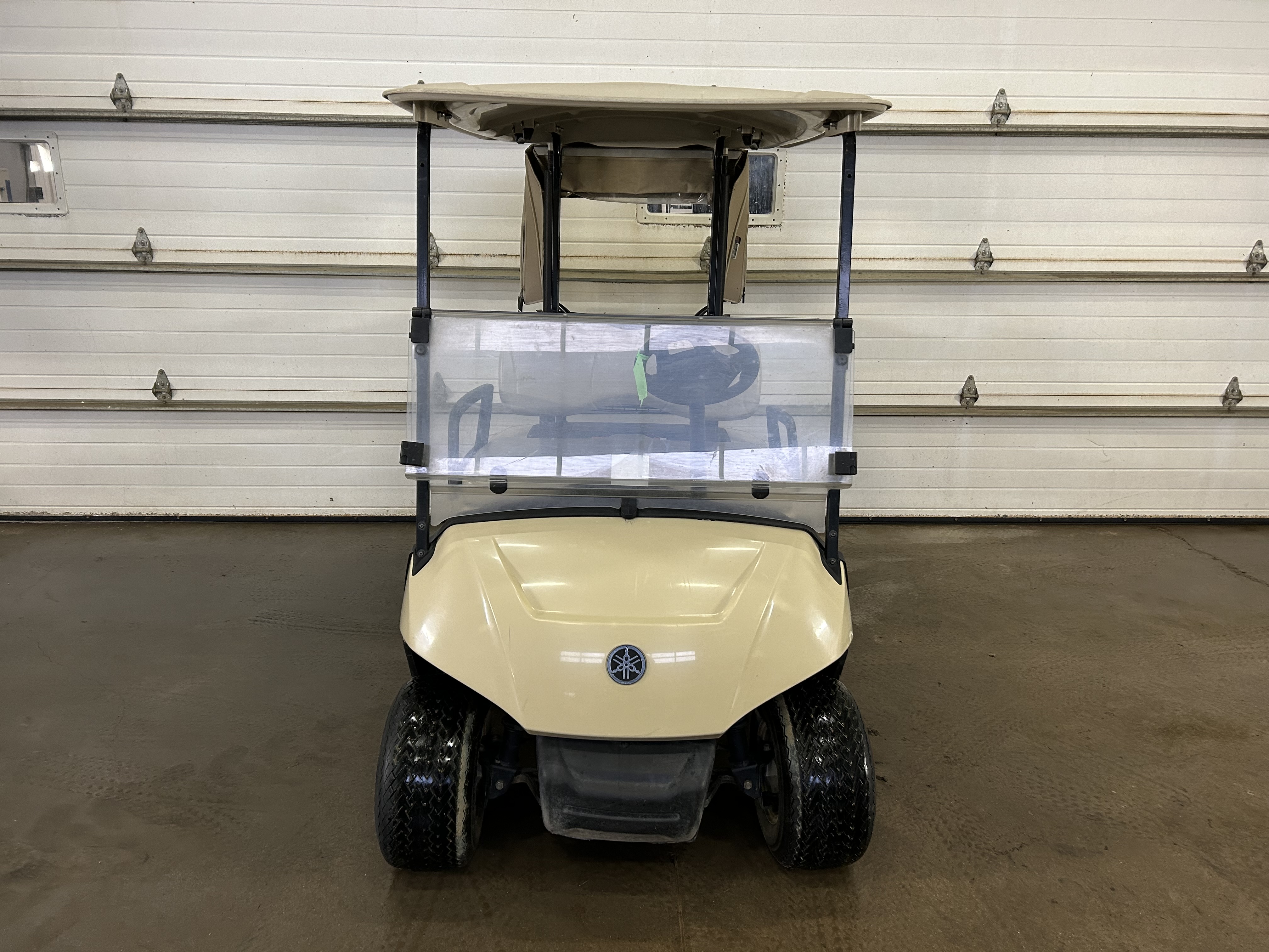 2018 Yamaha Drive 2 - EFI Quietech Golf Cart