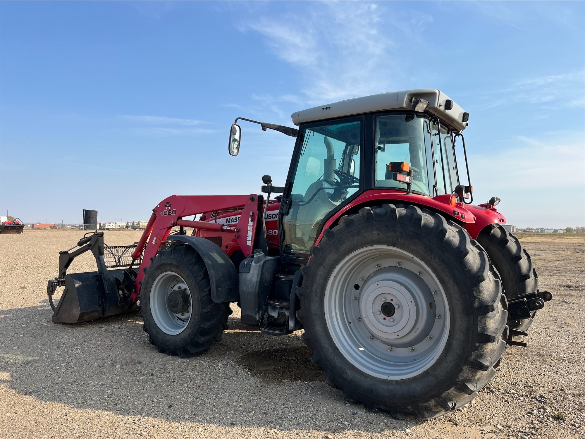 2004 Massey Ferguson 6480 Tractor