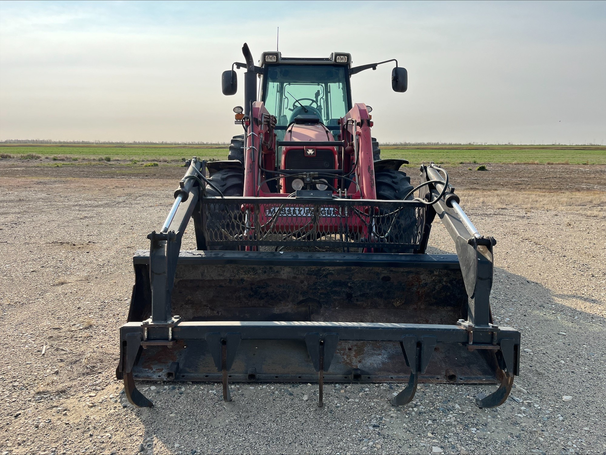 2004 Massey Ferguson 6480 Tractor