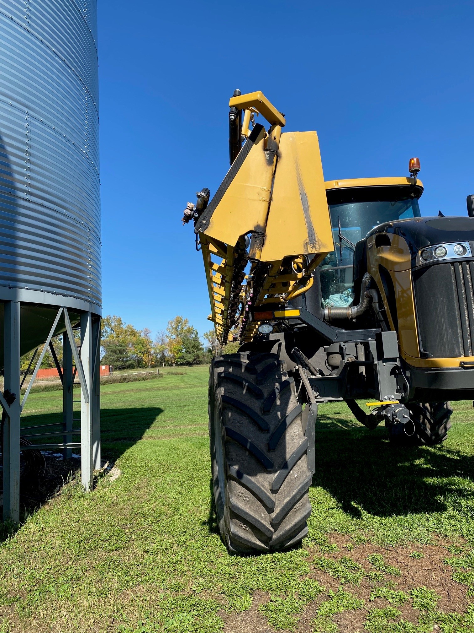 2022 RoGator RG1300C Sprayer/High Clearance
