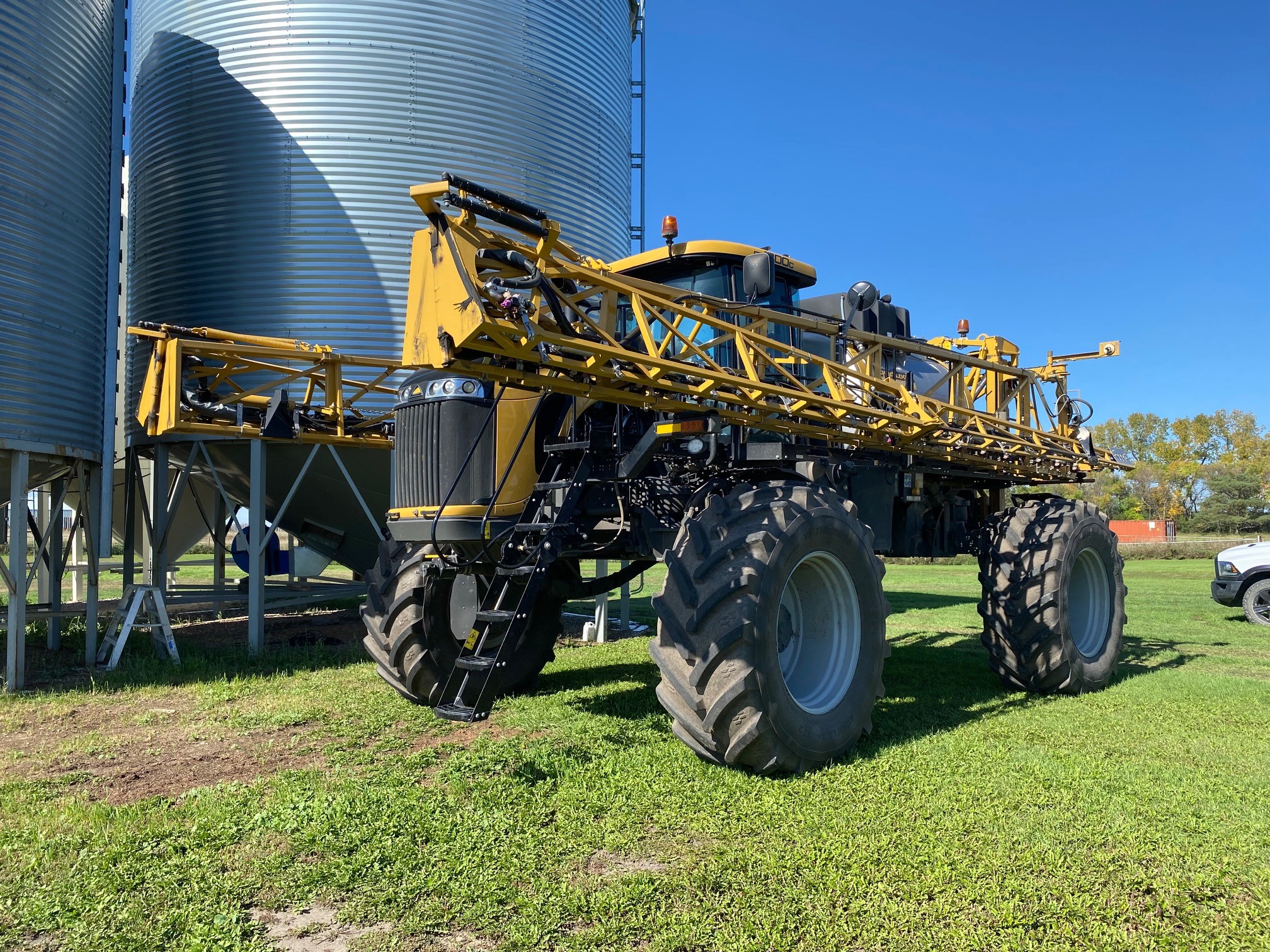 2022 RoGator RG1300C Sprayer/High Clearance