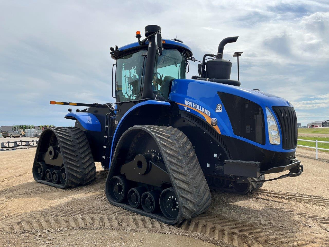 2019 New Holland T9.645 SmartTrax Tractor