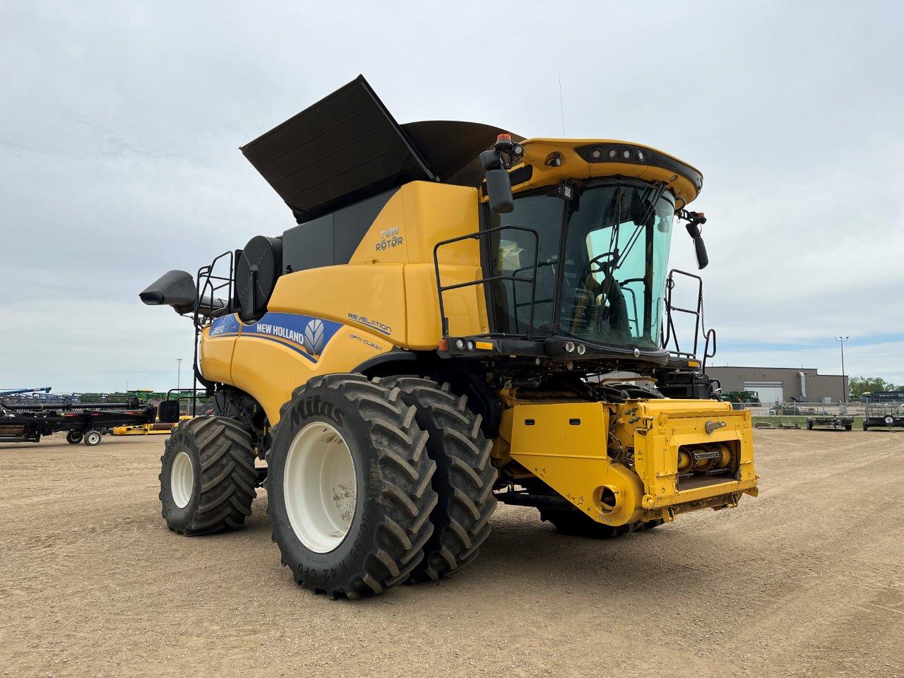 2023 New Holland CR8.90 Combine