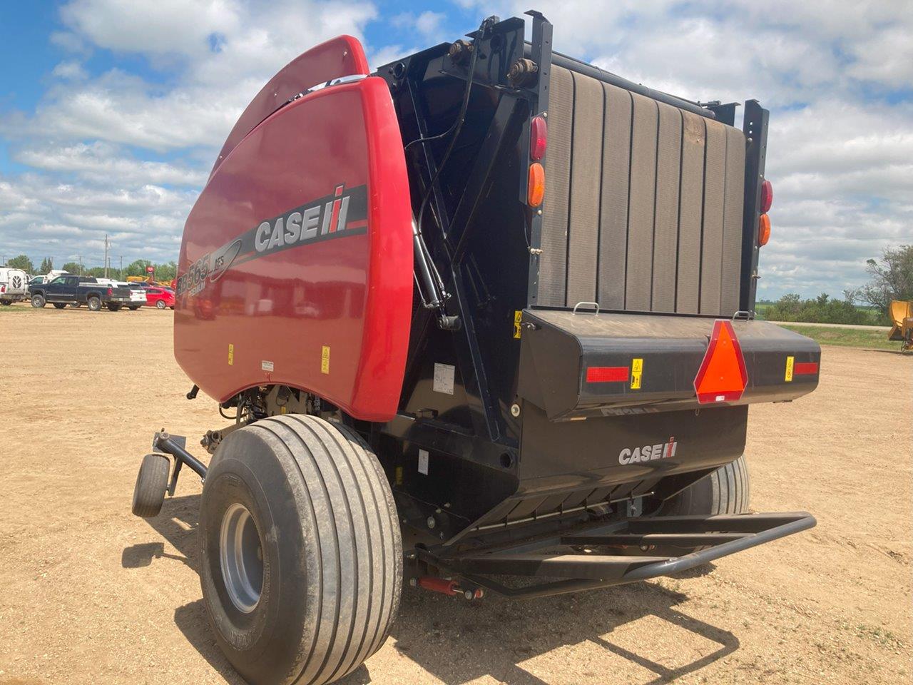 2019 Case IH RB565 Premium Baler/Round