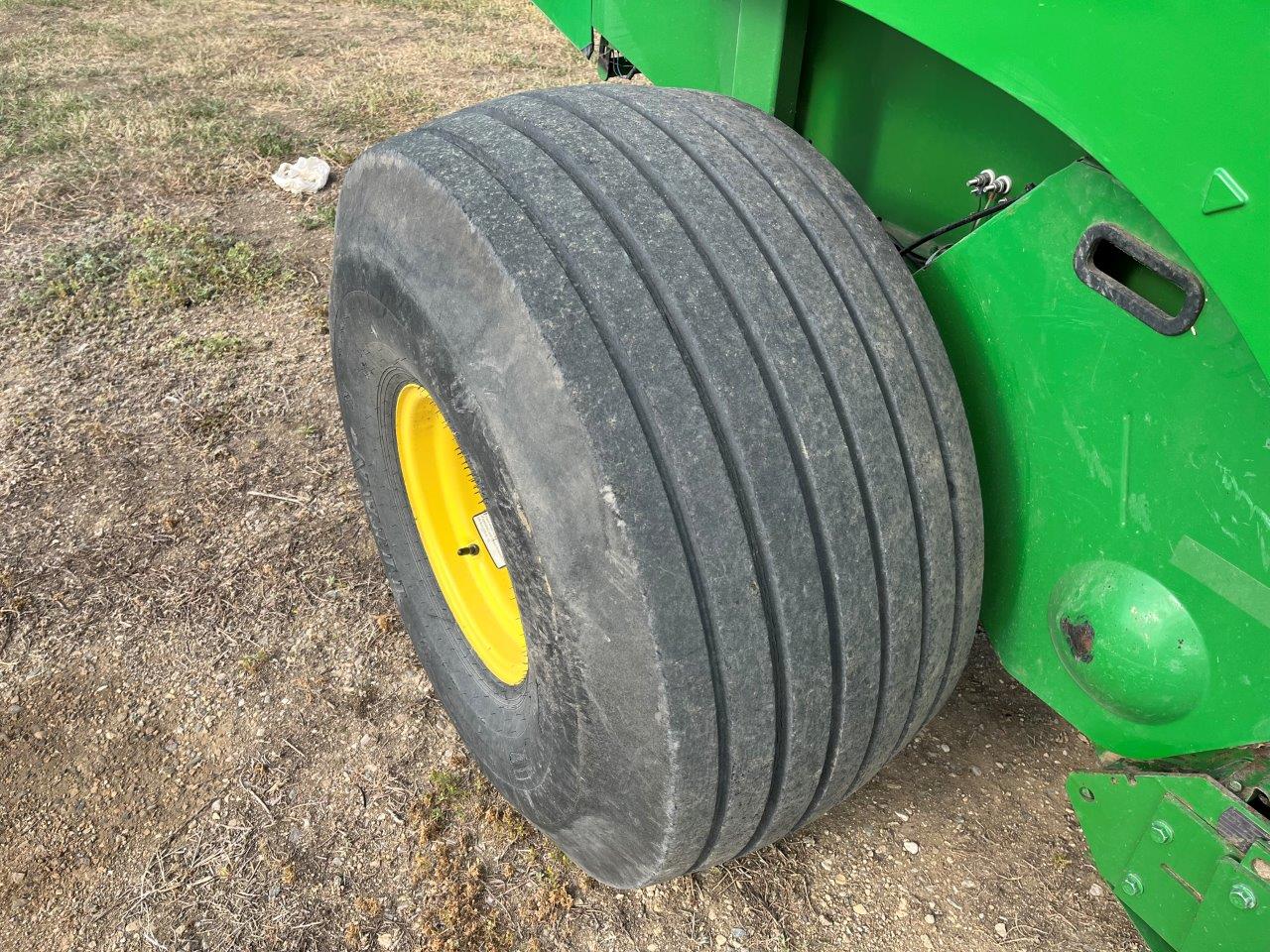 2013 John Deere 569 Premium Baler/Round