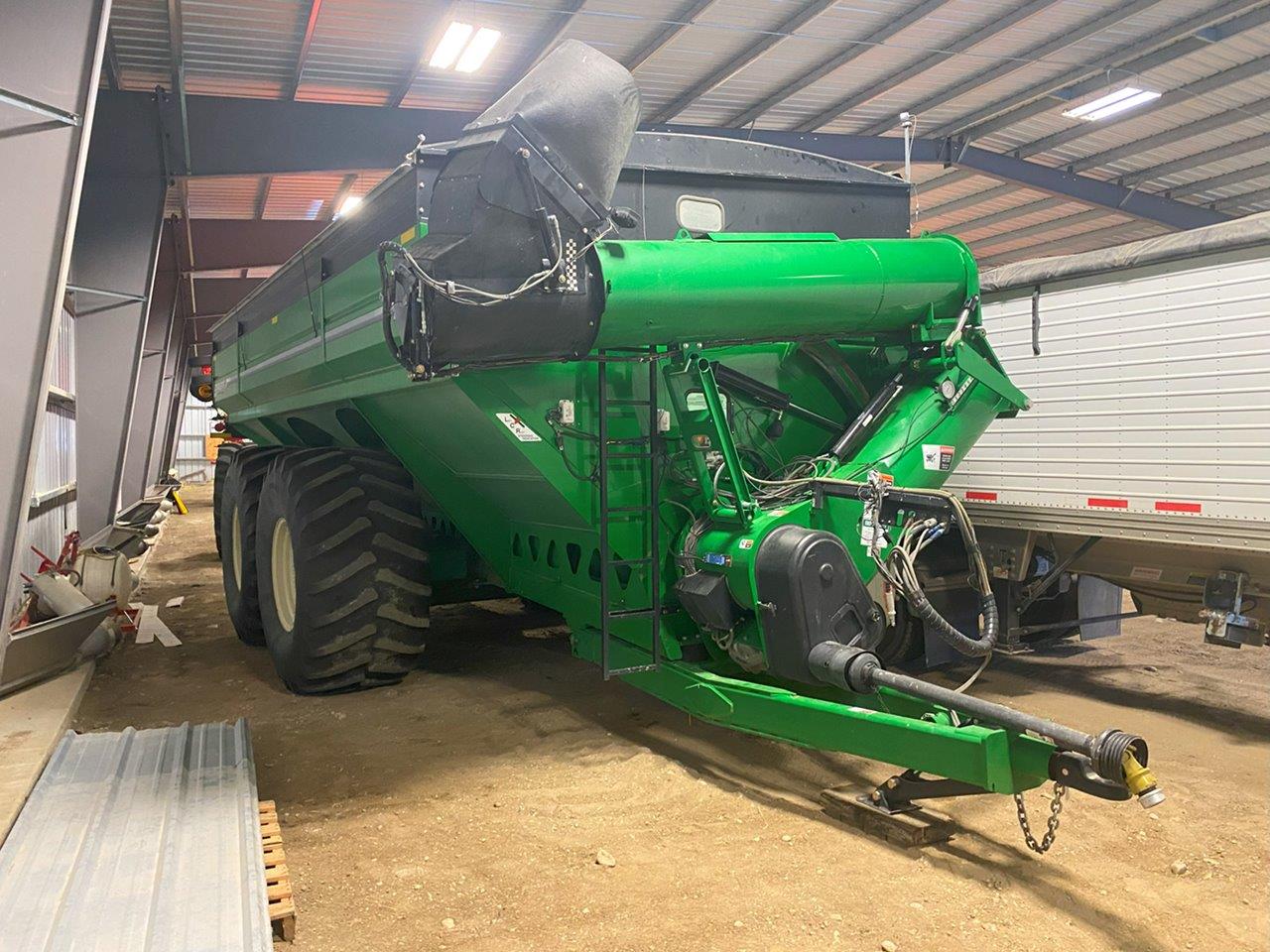 2018 Brent 1596 Grain Cart