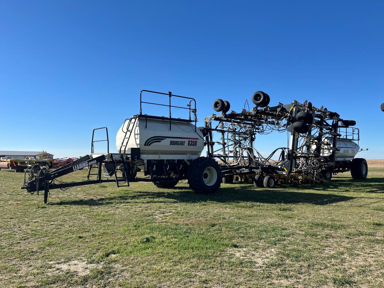 2010 Seed Master 6612 w/ BGT L6350 Frt and BGT 6550ST Rear Air Drill