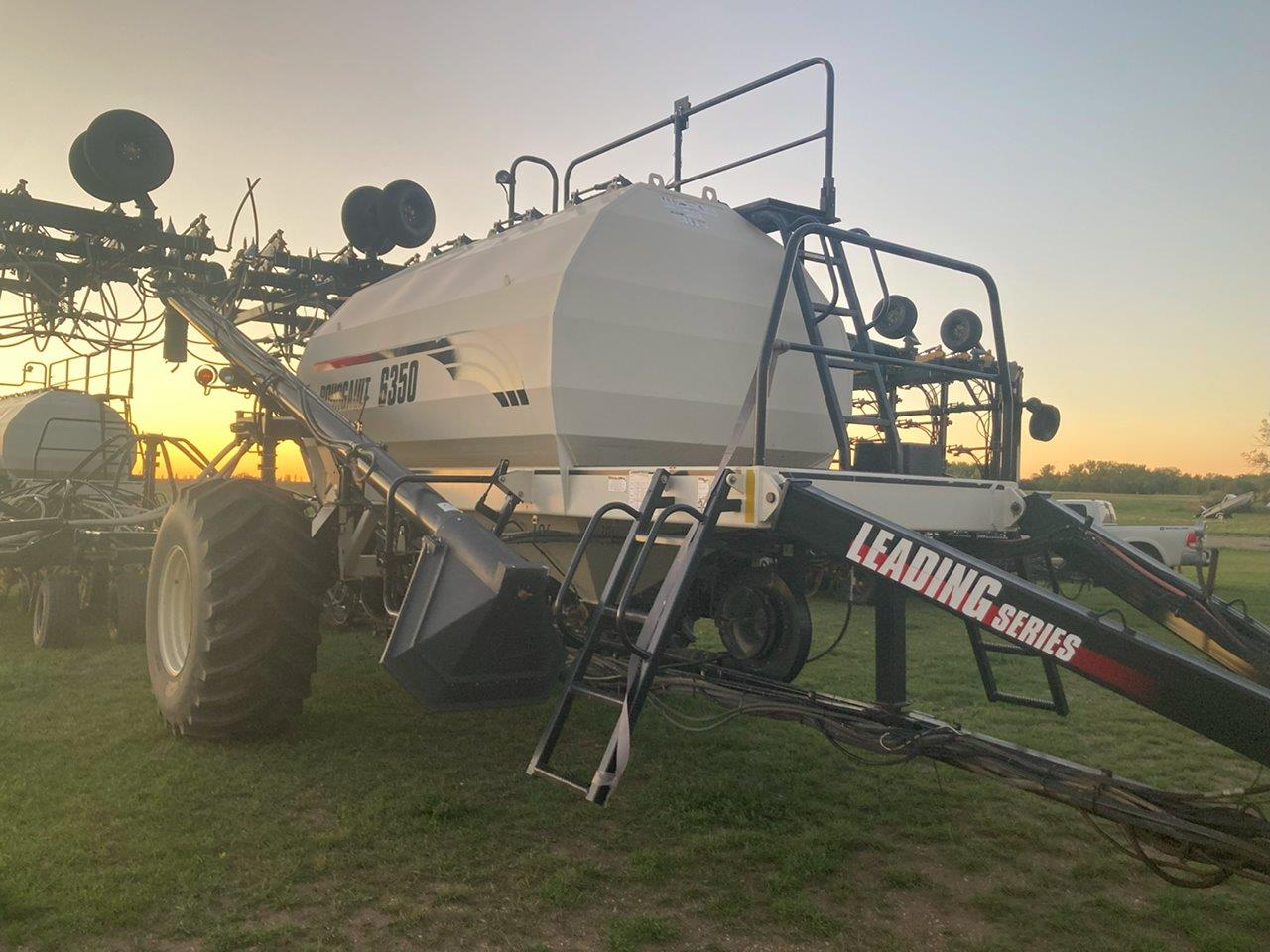 2010 Seed Master 6612 w/ BGT L6350 Frt and BGT 6550ST Rear Air Drill