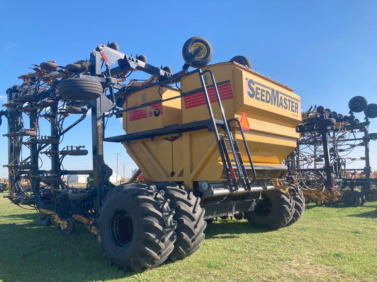 2010 Seed Master 6012 w/ SXG600 Onboard Air Drill