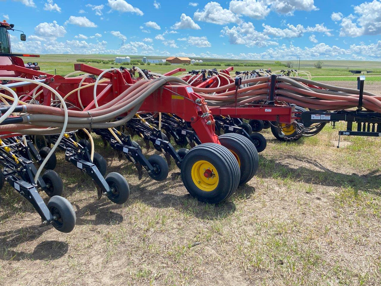 2014 Bourgault 3320QDA 76'10" w/ 7700 Air Drill