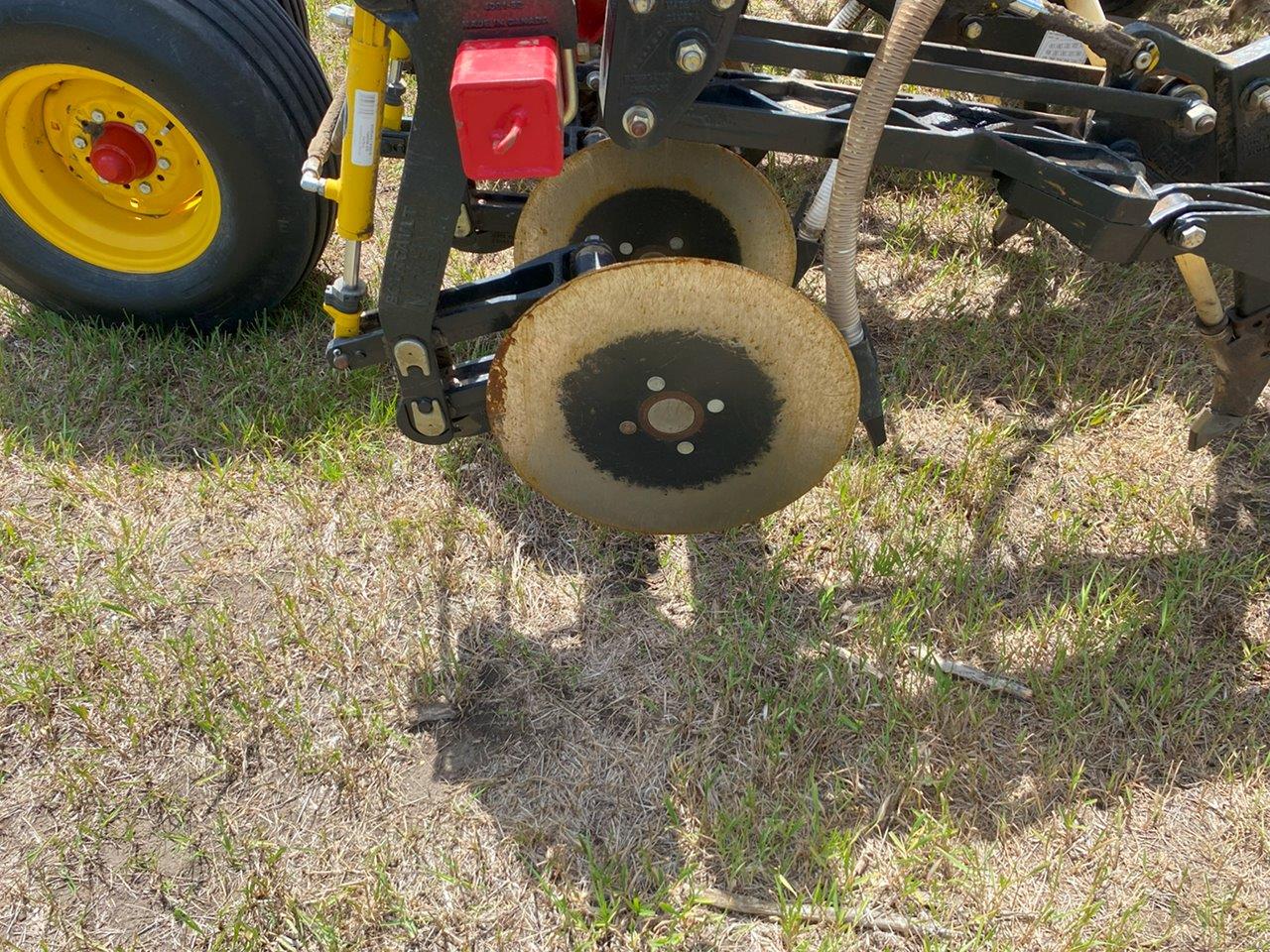 2014 Bourgault 3320QDA 76'10" w/ 7700 Air Drill