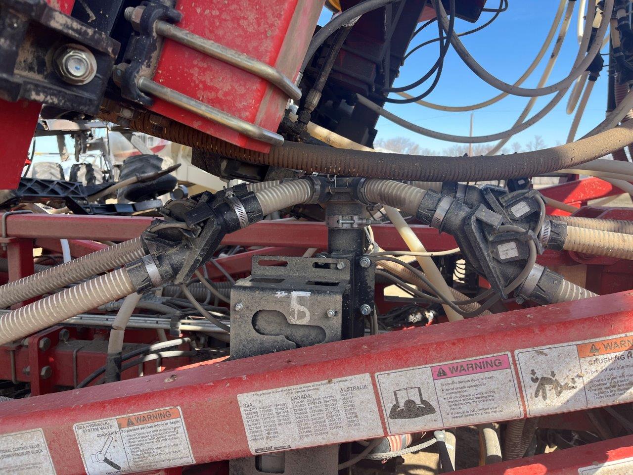2014 Bourgault 3320QDA 76'10" Air Drill