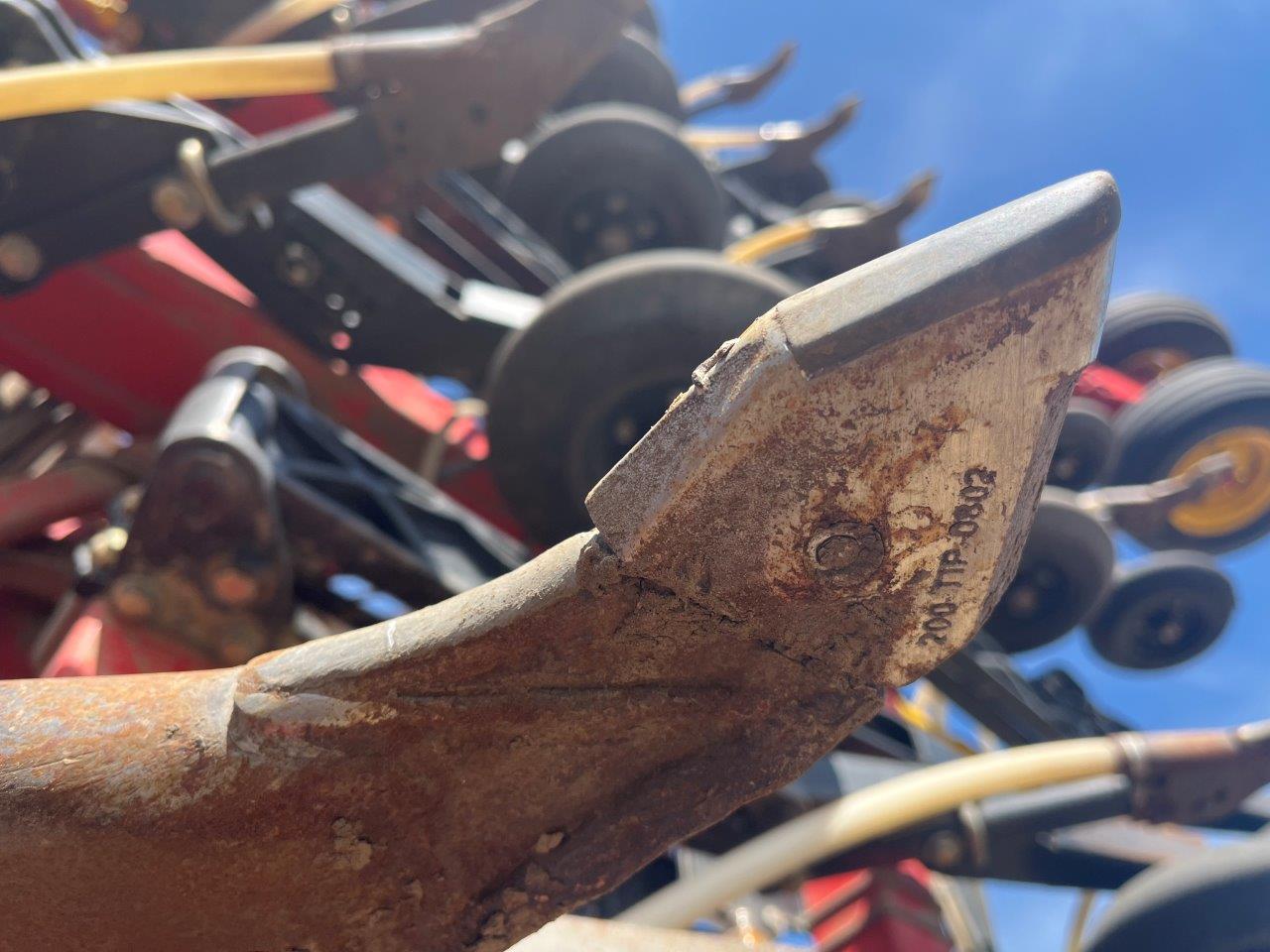 2014 Bourgault 3320QDA 76'10" Air Drill