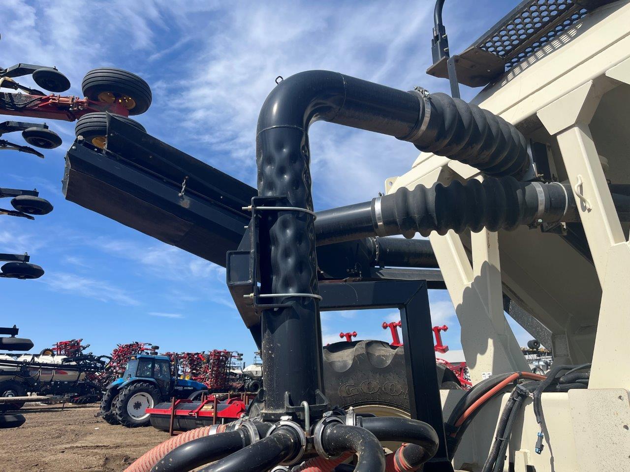 2014 Bourgault 3320QDA 76'10" w/ 7700 Air Drill