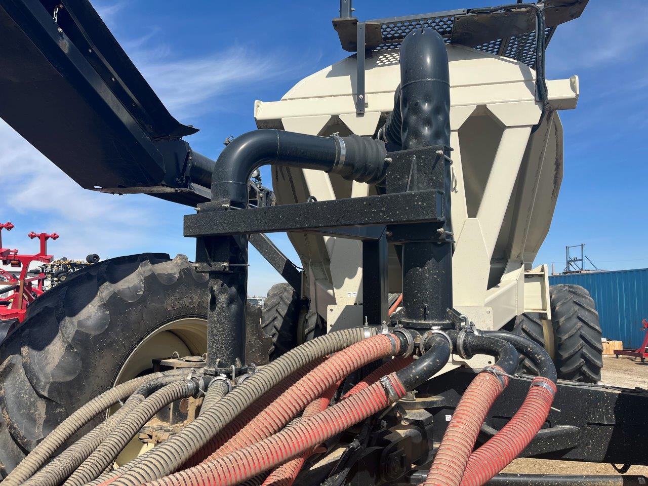 2014 Bourgault 3320QDA 76'10" w/ 7700 Air Drill