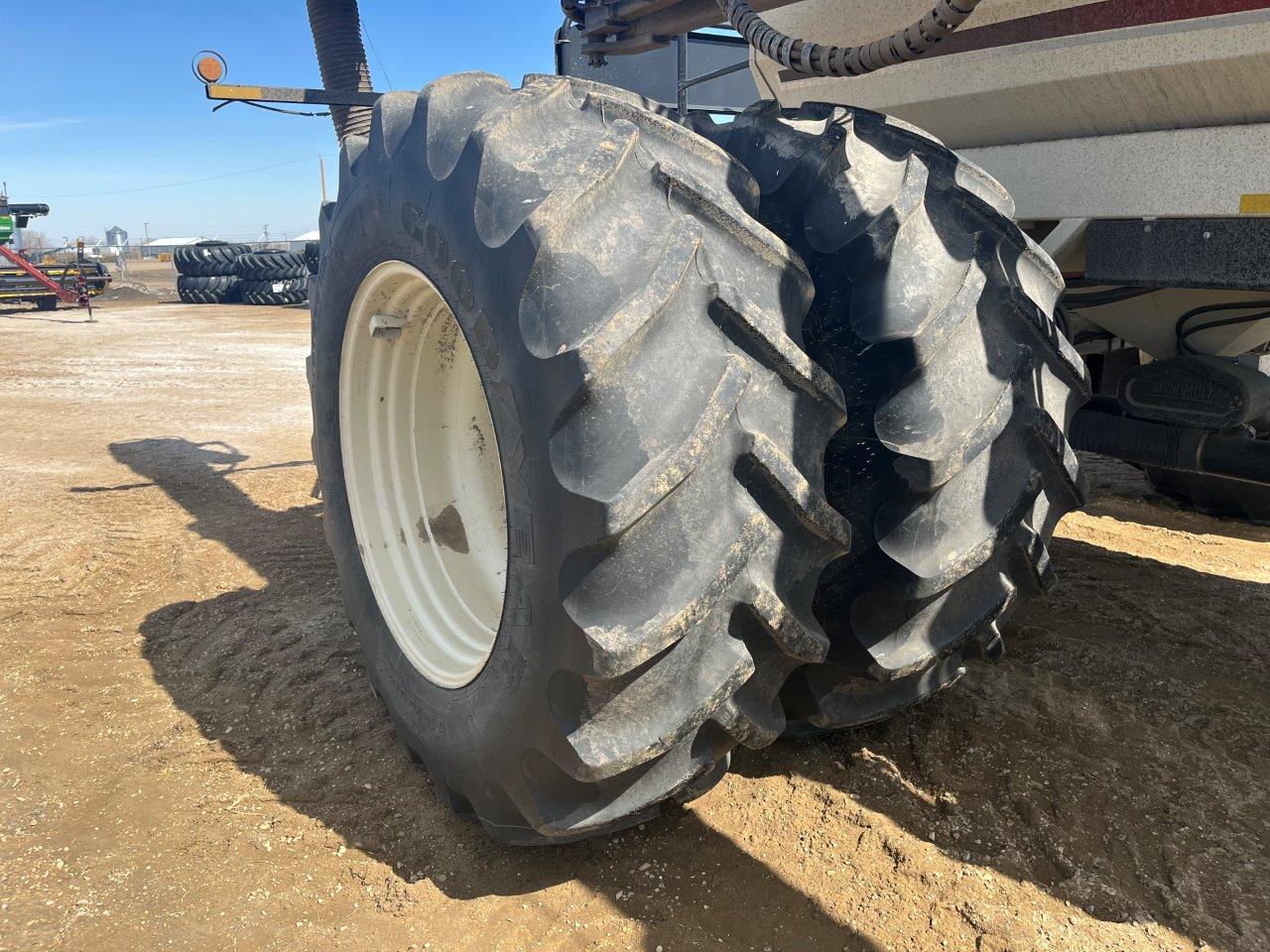 2014 Bourgault 3320QDA 76'10" w/ 7700 Air Drill