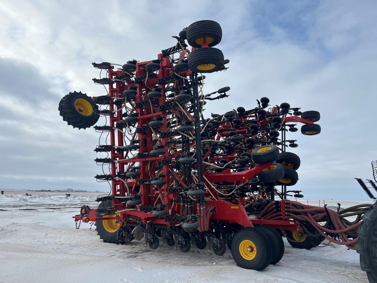 2022 Bourgault 3330SE 86'10" w 91300 Air Drill