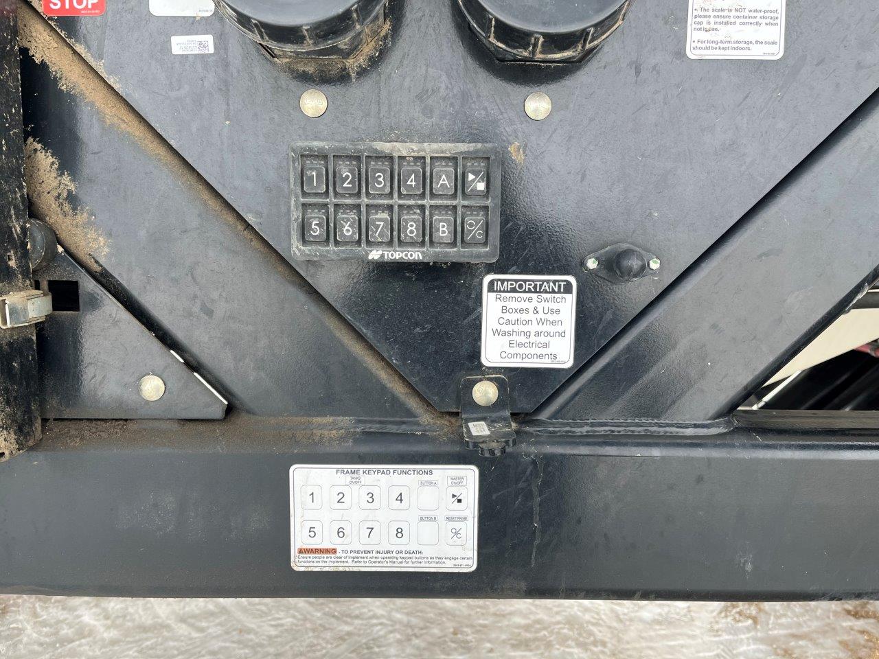 2022 Bourgault 3330SE 86'10" w 91300 Air Drill