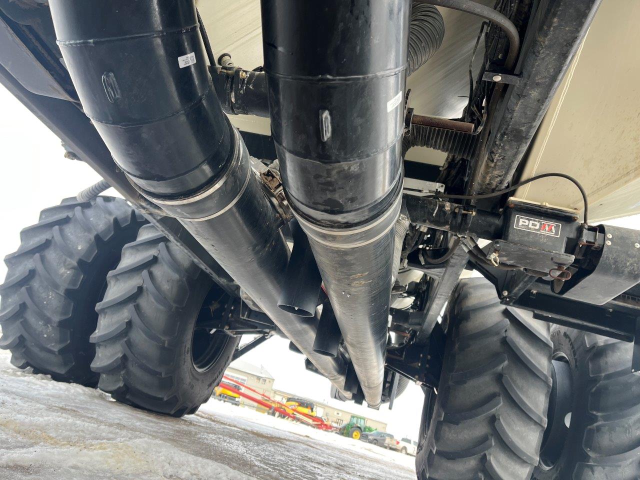 2022 Bourgault 3330SE 86'10" w 91300 Air Drill