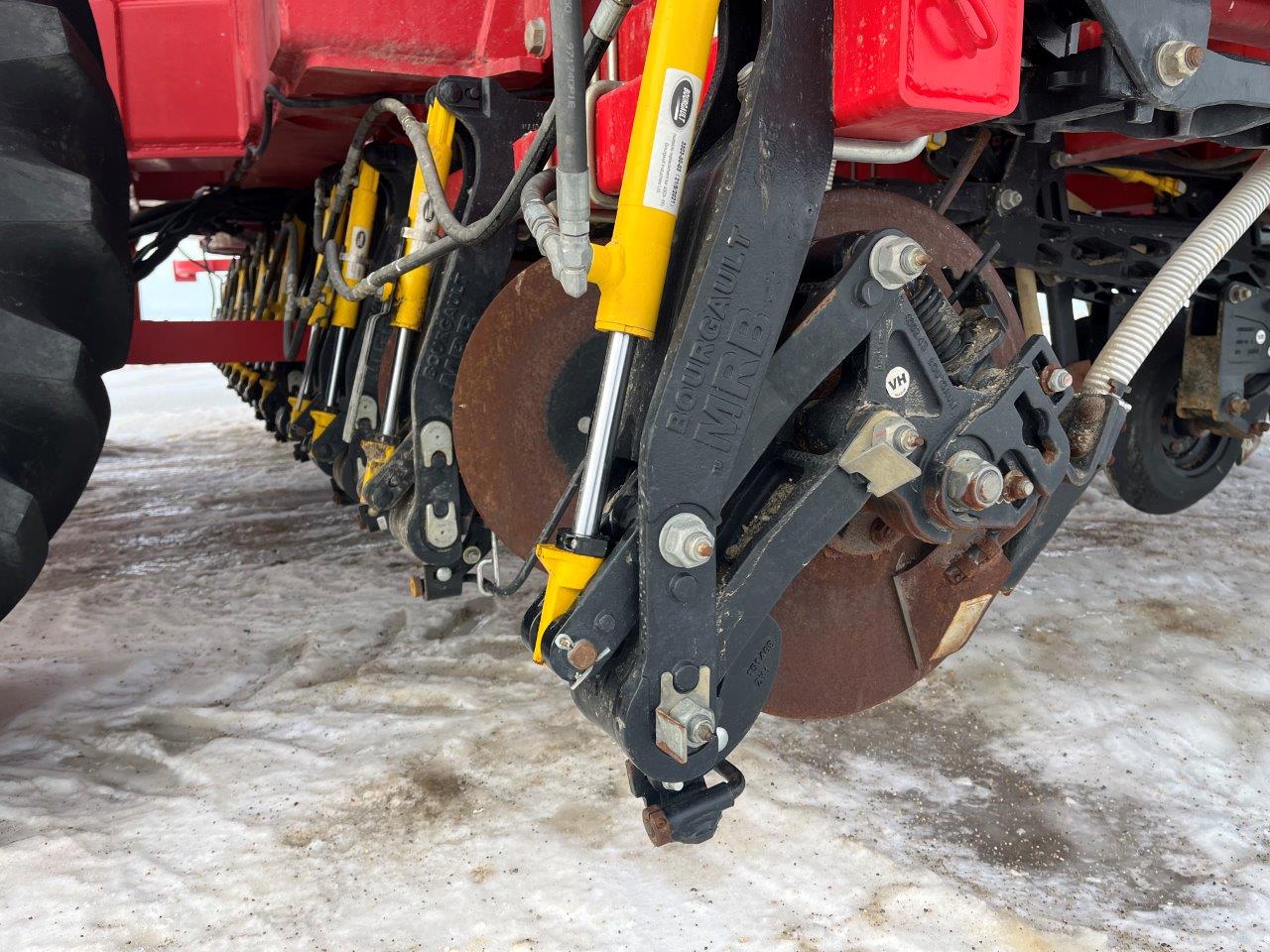 2022 Bourgault 3330SE 86'10" w 91300 Air Drill