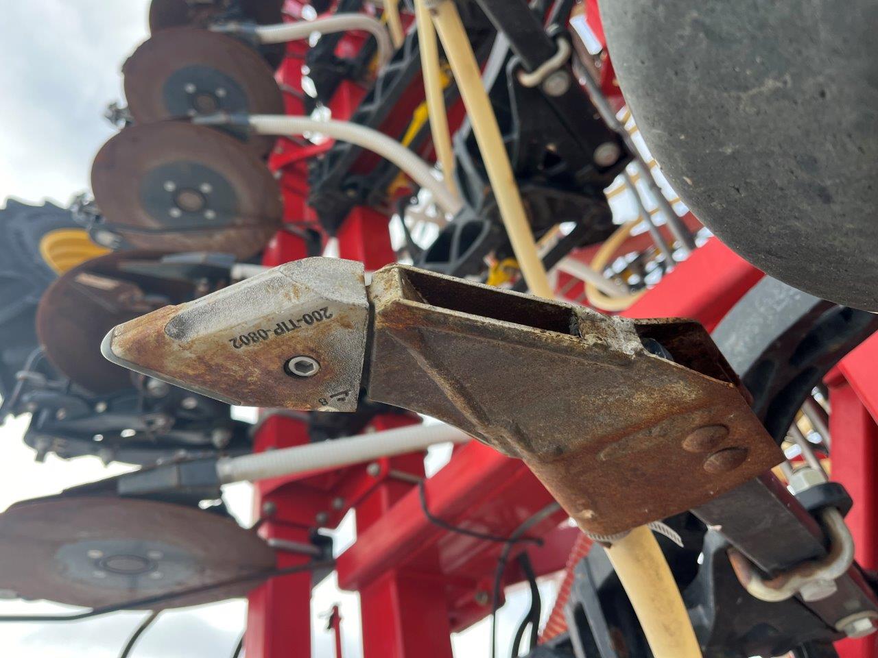 2022 Bourgault 3330SE 86'10" w 91300 Air Drill