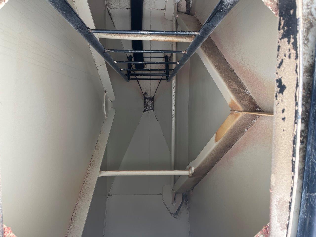 2022 Bourgault 3330SE 86'10" w 91300 Air Drill