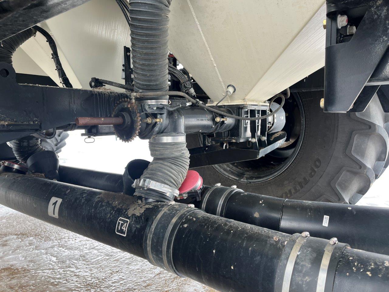 2022 Bourgault 3330SE 86'10" w 91300 Air Drill