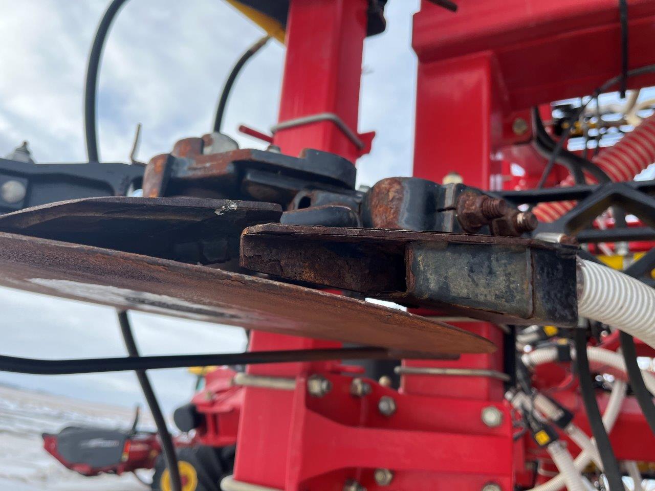 2022 Bourgault 3330SE 86'10" w 91300 Air Drill